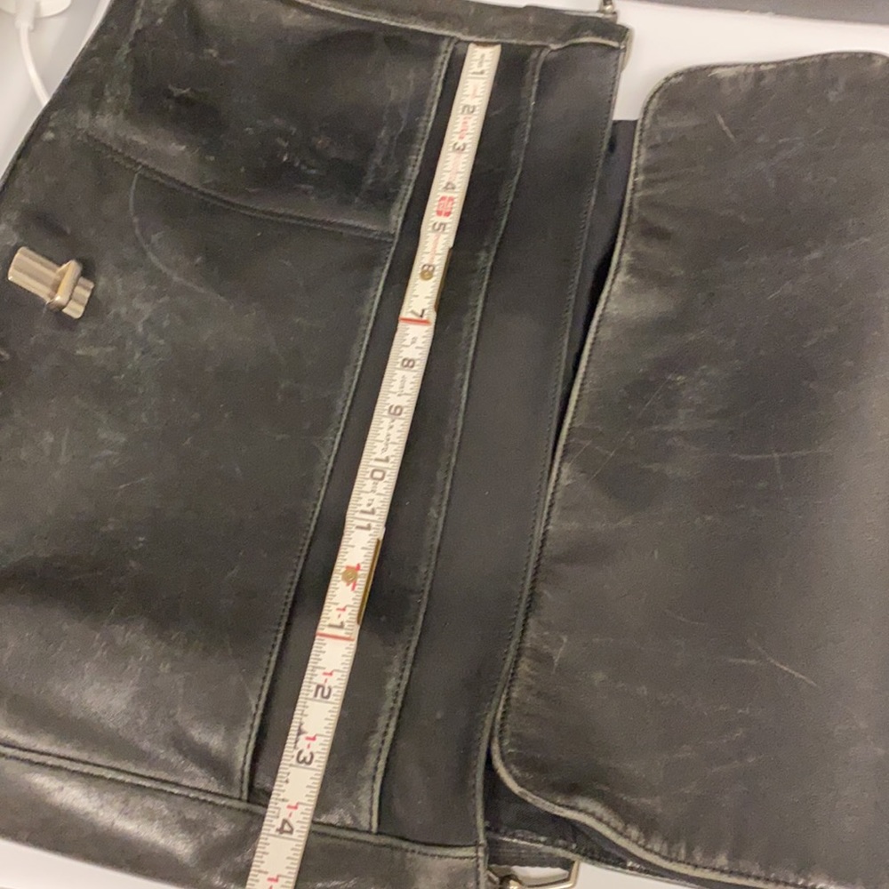 Coach Leather Computer Bag Flapped Shoulder Bag - Picture 11 of 17